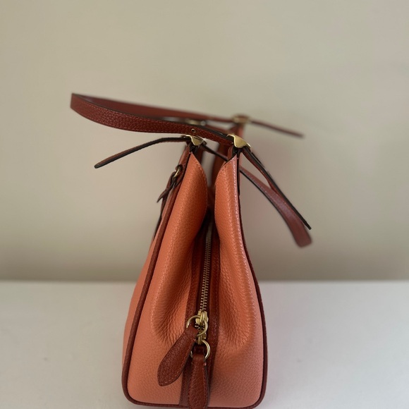 Coach C5265 Pebble Leather Lori Shoulder Bag - Coral Colour, Authentic - Picture 4 of 8